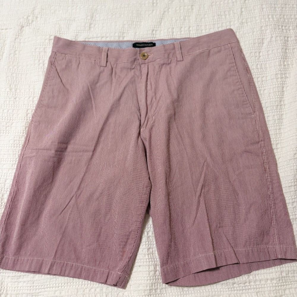 Banana Republic Chino Shorts Ticking Stripe Mens 34 Red 100% Cotton Casual EUC